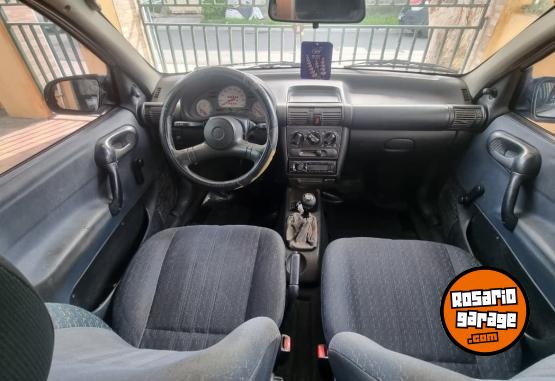 Autos - Chevrolet Corsa 1999 Nafta 198000Km - En Venta