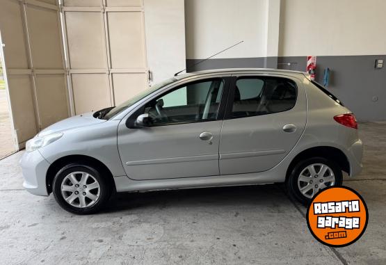 Utilitarios - Peugeot 207 COMPACT 1.4 ALLURE 2014 Nafta 121000Km - En Venta