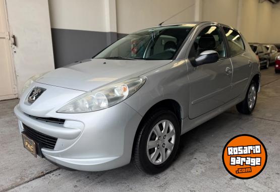 Utilitarios - Peugeot 207 COMPACT 1.4 ALLURE 2014 Nafta 121000Km - En Venta