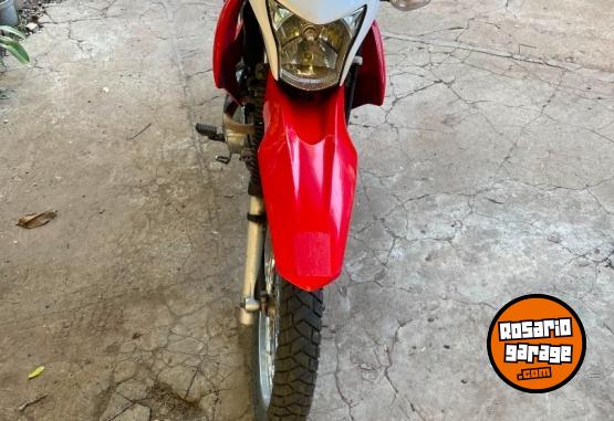 Motos - Honda XR 150 2016 Nafta 111111Km - En Venta