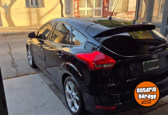 Autos - Ford Focus 2016 Nafta 130000Km - En Venta