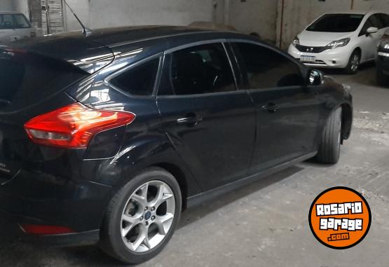 Autos - Ford Focus 2016 Nafta 130000Km - En Venta
