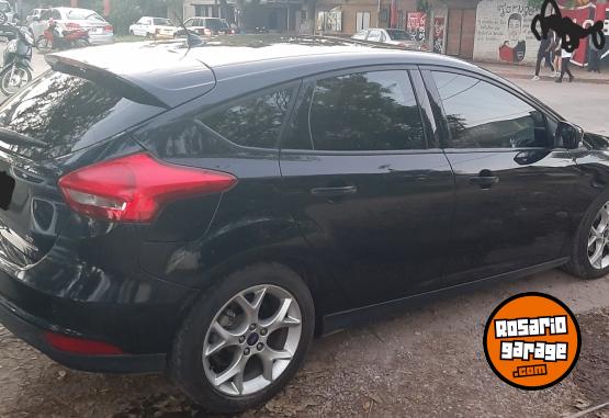 Autos - Ford Focus 2016 Nafta 130000Km - En Venta