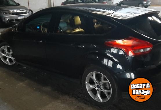 Autos - Ford Focus 2016 Nafta 130000Km - En Venta