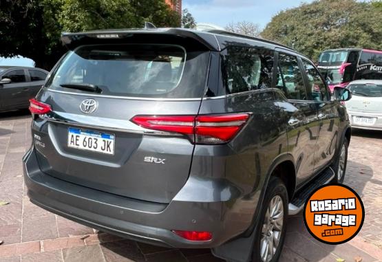 Camionetas - Toyota SW4 SRX 2.8 TDI 2021 Diesel 111285Km - En Venta