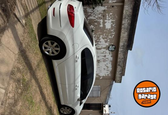 Autos - Peugeot 408 2014 Nafta 170000Km - En Venta