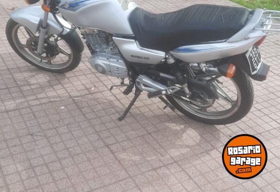 Motos - Suzuki EN 125 2A 2010 Nafta 49000Km - En Venta