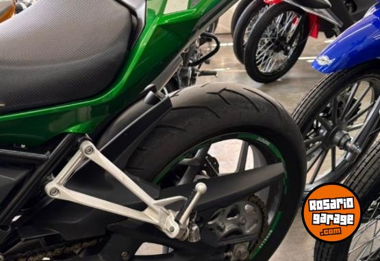 Motos - Benelli 302 r 2021 Nafta 20630Km - En Venta