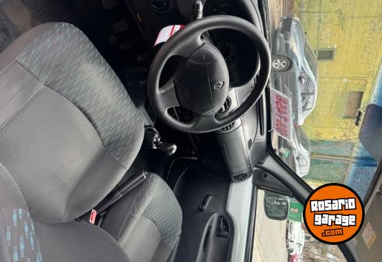 Utilitarios - Renault Kangoo 2017 Nafta 300000Km - En Venta