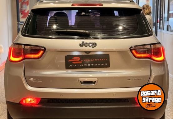 Camionetas - Chrysler JEEP COMPASS SPORT 2020 Nafta 98000Km - En Venta