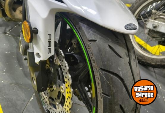 Motos - Kawasaki VERSYS 2018 Nafta 17500Km - En Venta