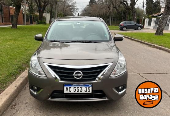 Autos - Nissan Versa 2018 Nafta 130000Km - En Venta