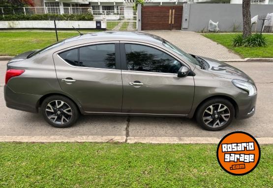 Autos - Nissan Versa 2018 Nafta 130000Km - En Venta