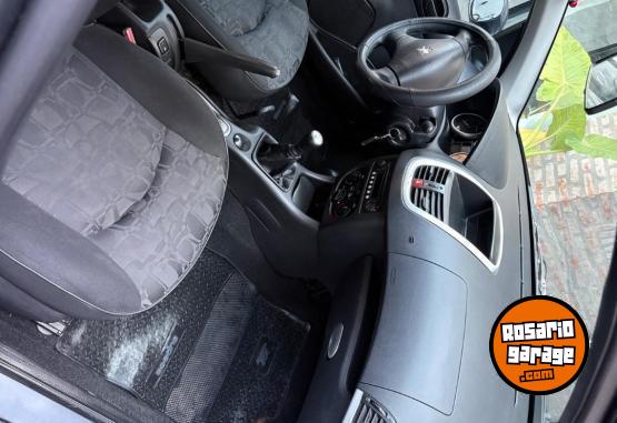 Autos - Peugeot 207 2011 Diesel 145000Km - En Venta