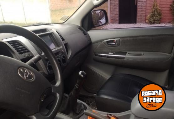 Camionetas - Toyota Hilux srv 4x2 3.0 2009 Diesel 175000Km - En Venta