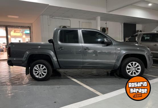 Camionetas - Volkswagen AMAROK COMFORTLINE 180CV 2023 Diesel 89690Km - En Venta
