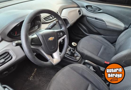 Autos - Chevrolet Onix LT 2018 GNC 130000Km - En Venta
