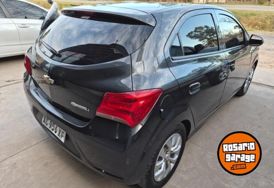 Autos - Chevrolet Onix LT 2018 GNC 130000Km - En Venta