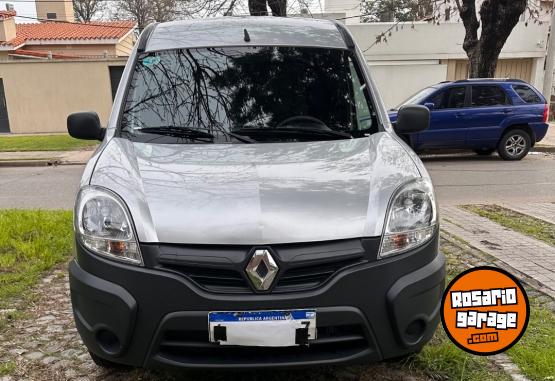 Utilitarios - Renault Kangoo 2017 GNC 100000Km - En Venta