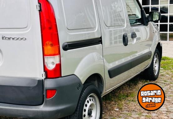 Utilitarios - Renault Kangoo 2017 GNC 100000Km - En Venta