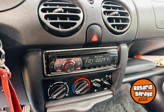 Utilitarios - Renault Kangoo 2017 GNC 100000Km - En Venta