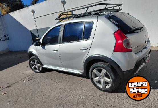 Autos - Renault Sandero 2010 Nafta 260000Km - En Venta