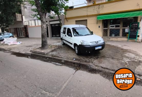 Utilitarios - Peugeot Partner hdi 2018 Diesel 80000Km - En Venta