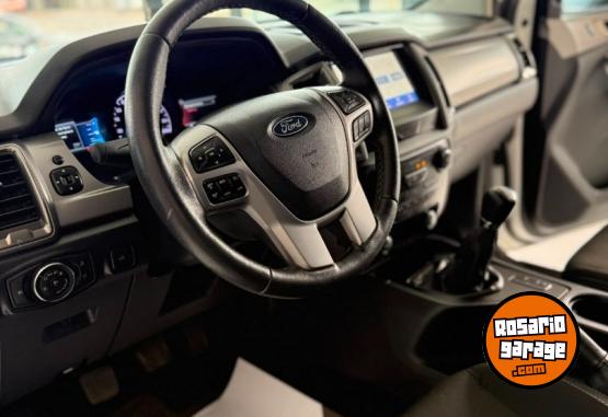 Camionetas - Ford Ranger XLT 2023 Nafta 42000Km - En Venta