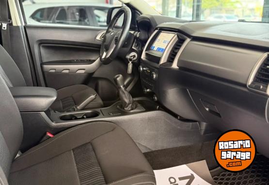Camionetas - Ford Ranger XLT 2023 Nafta 42000Km - En Venta