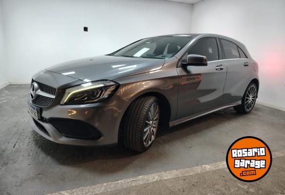 Autos - Mercedes Benz A250 2017 Nafta 77500Km - En Venta