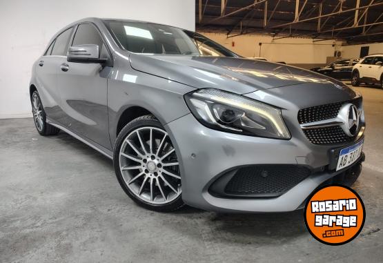 Autos - Mercedes Benz A250 2017 Nafta 77500Km - En Venta