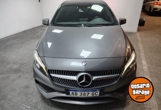 Autos - Mercedes Benz A250 2017 Nafta 77500Km - En Venta