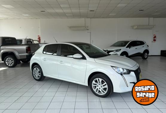 Autos - Peugeot 208 2023 Nafta 39000Km - En Venta
