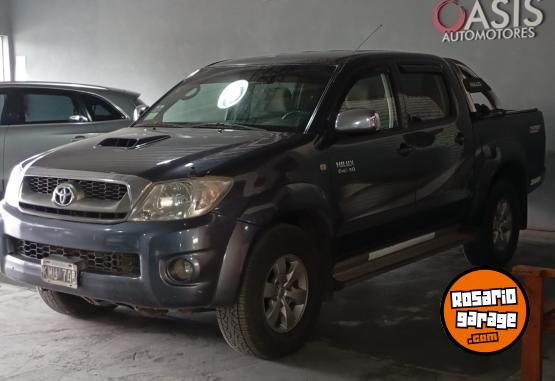 Camionetas - Toyota Hilux SRV 3.0 4x2 2011 Diesel 300000Km - En Venta