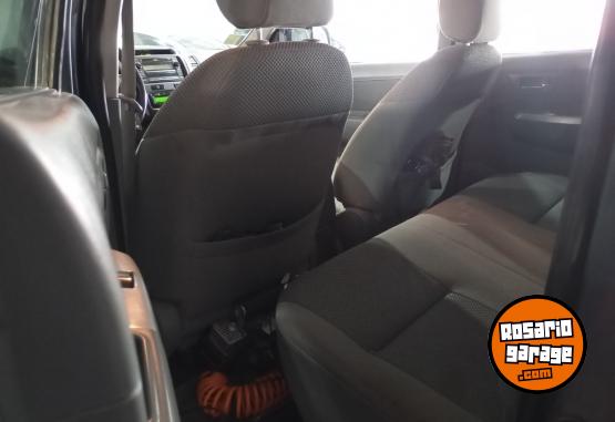 Camionetas - Toyota Hilux SRV 3.0 4x2 2011 Diesel 300000Km - En Venta