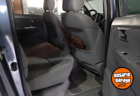 Camionetas - Toyota Hilux SRV 3.0 4x2 2011 Diesel 300000Km - En Venta