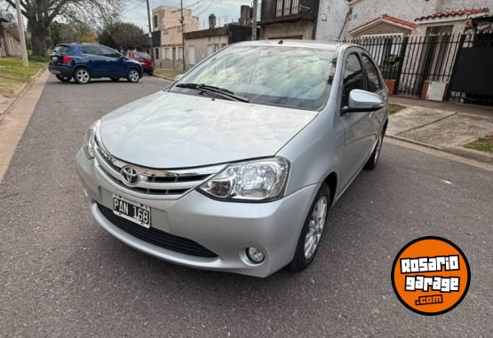 Autos - Toyota ETIOS 1.5 XLS 2015 Nafta  - En Venta