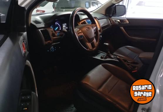 Camionetas - Ford Ranger Limited 3.2 4x4 2023 Diesel 120000Km - En Venta