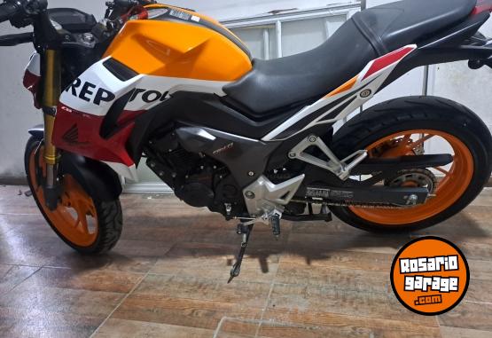 Motos - Honda CB190 repsol 2017 Nafta 28200Km - En Venta