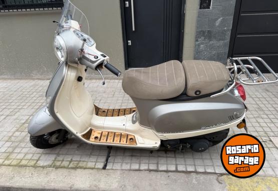 Motos - Zanella Styler 2018 Nafta 25000Km - En Venta