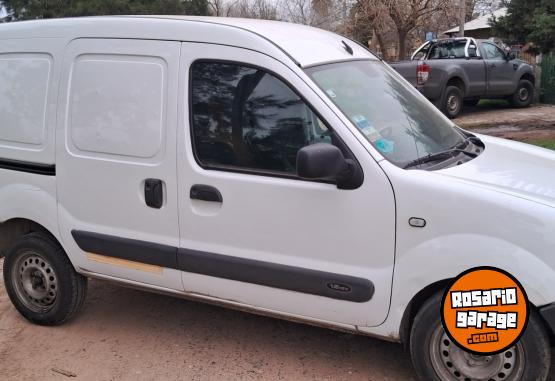 Utilitarios - Renault Kangoo furgon 2014 Nafta 280000Km - En Venta