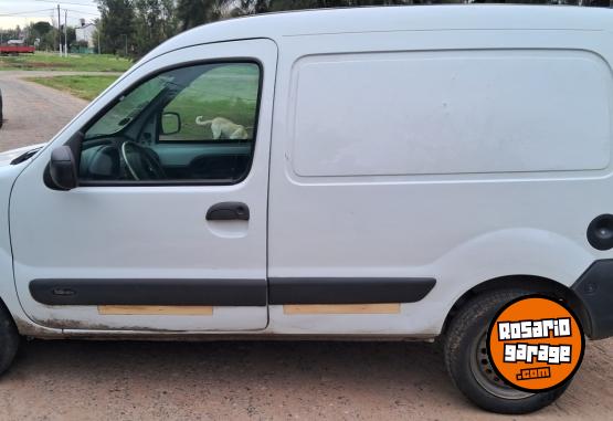 Utilitarios - Renault Kangoo furgon 2014 Nafta 280000Km - En Venta