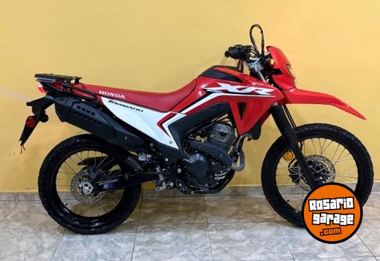 Motos - Honda Tornado 300 2024 Nafta 9400Km - En Venta