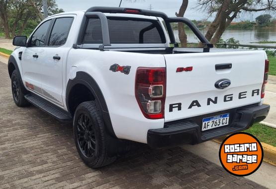Camionetas - Ford Ranger FX4 2023 Diesel 99500Km - En Venta