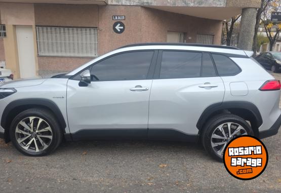 Autos - Toyota COROLLA CROSS XEI HIBRIDA 2023 Electrico / Hibrido 40800Km - En Venta