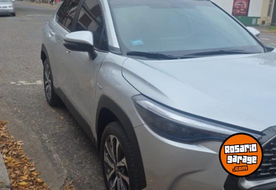 Autos - Toyota COROLLA CROSS XEI HIBRIDA 2023 Electrico / Hibrido 40800Km - En Venta
