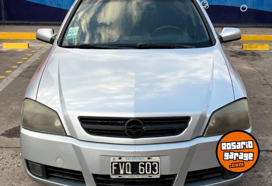 Autos - Chevrolet Astra GLS 2006 Nafta 212000Km - En Venta