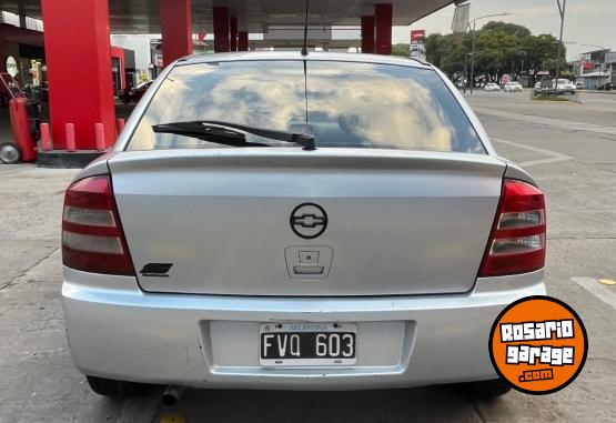 Autos - Chevrolet Astra GLS 2006 Nafta 212000Km - En Venta