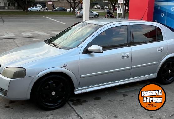 Autos - Chevrolet Astra GLS 2006 Nafta 212000Km - En Venta