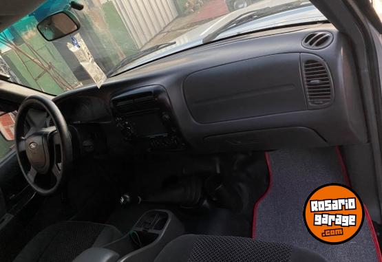 Camionetas - Ford Ranger XL plus 4x4 2006 Diesel 225000Km - En Venta